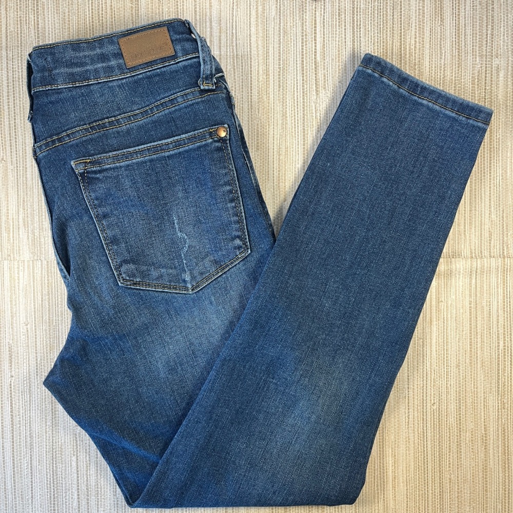 Judy Blue Women Size 27 Medium Wash Distressed Denim Jeans‎ 11R8080
